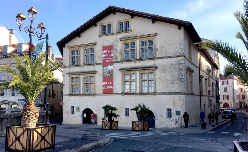 Mahila-Ainciart-Bergara-Musee-Basque-de-Bayonne